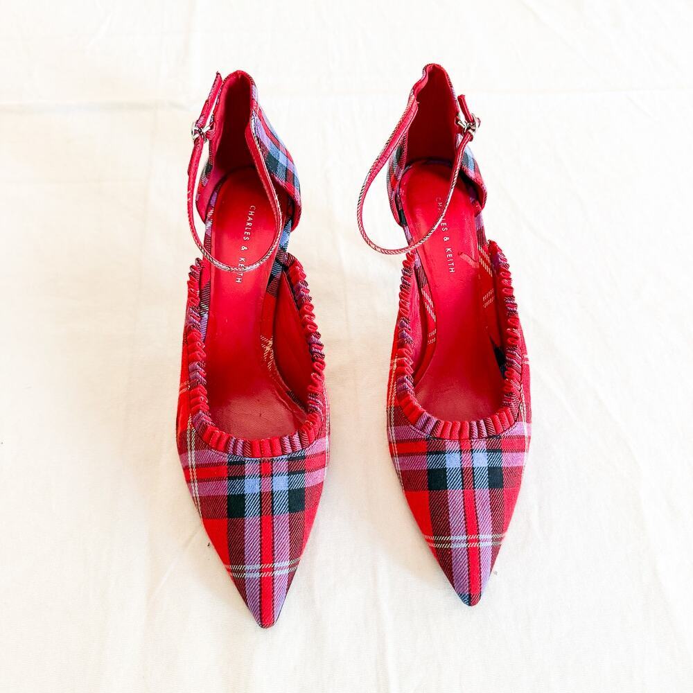 Charles & Keith Red Plaid Gingham Scottish Kitten Heel Size 39